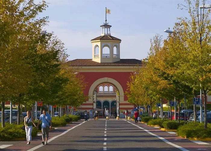 Casa Adele - Serravalle Outlet *